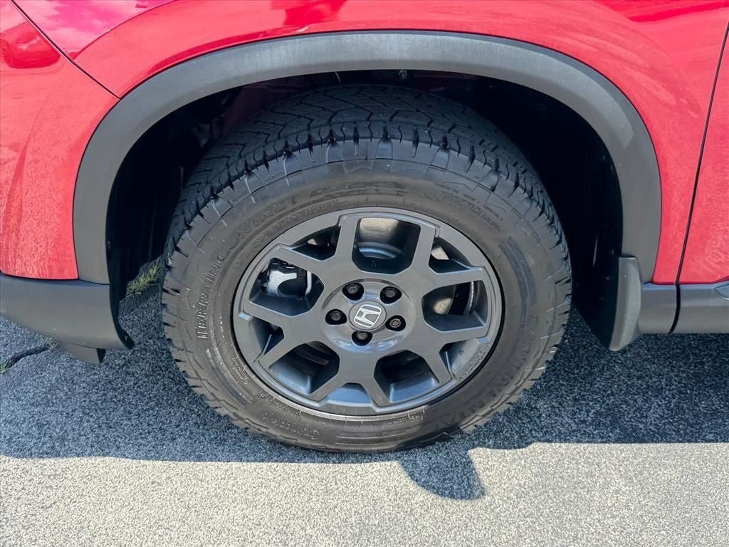 Used 2025 Honda Pilot TrailSport image 19