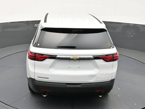 Used 2023 Chevrolet Traverse LS FWD image 15