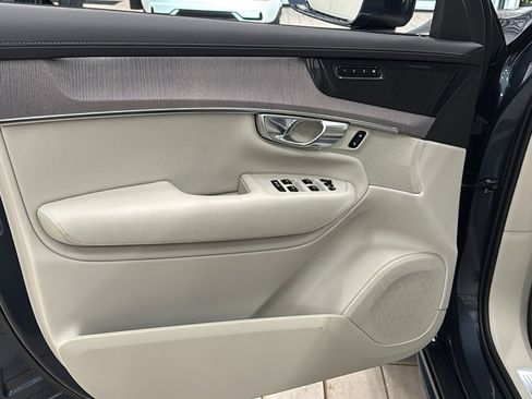 New 2026 Volvo XC90 T8 Ultra w/ Protection Package Premier image 21