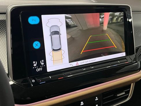 New 2026 Volkswagen Atlas Cross Sport SEL R-Line image 29