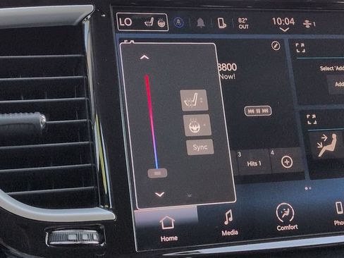 Certified 2024 Chrysler Pacifica Touring-L FWD image 23