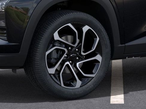 New 2025 Chevrolet Trax RS w/ Driver Confidence Package image 9
