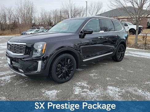 Used 2021 Kia Telluride SX w/ SX Prestige Package image 3