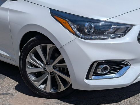 Used 2022 Hyundai Accent Limited image 10