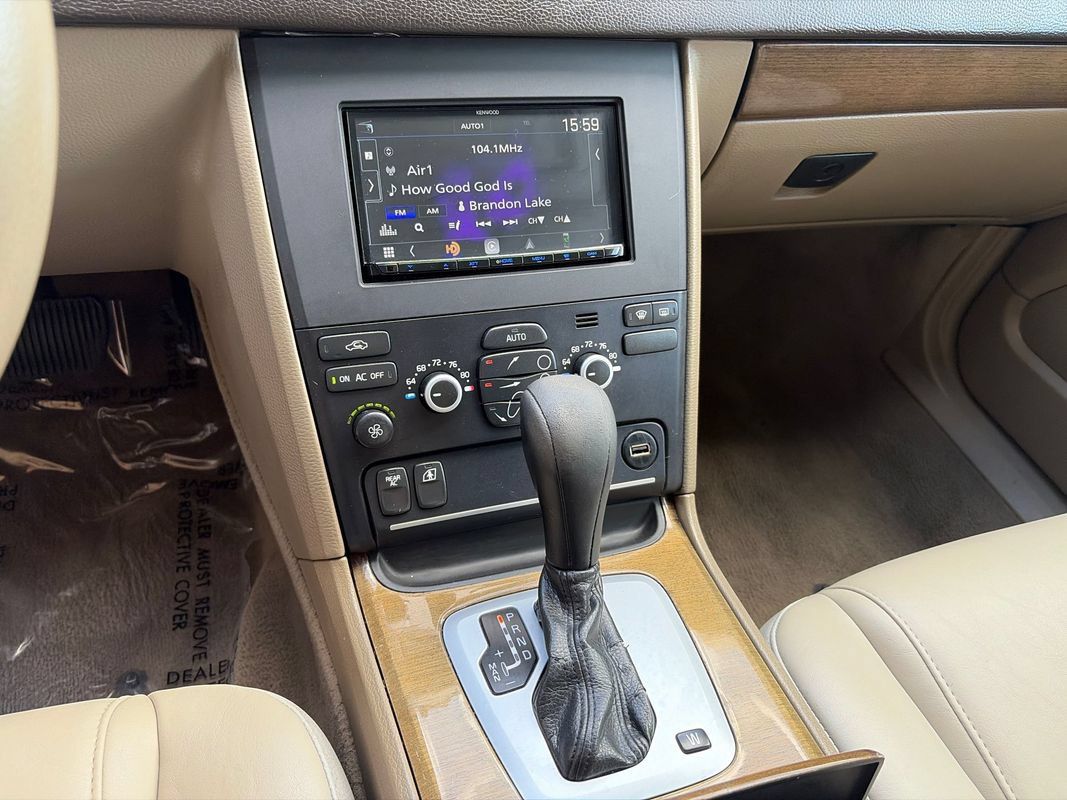 Used 2010 Volvo XC90 3.2 FWD image 13