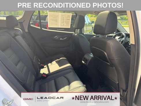Used 2023 GMC Terrain Denali w/ Denali Premium Package AWD/4WD image 14