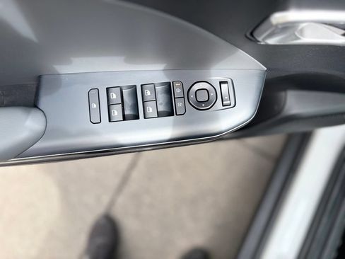 Used 2025 Kia K4 FWD image 14