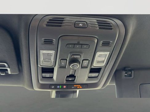 Used 2021 GMC Yukon XL Denali w/ Denali Ultimate Package image 24