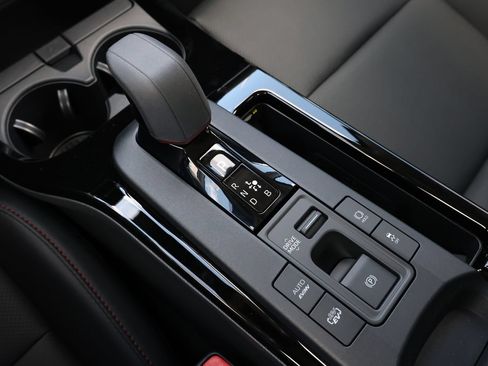 New 2026 Toyota Prius Plug-In Hybrid FWD image 22