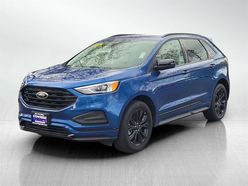 Used 2024 Ford Edge SE w/ Black Appearance Package image 8