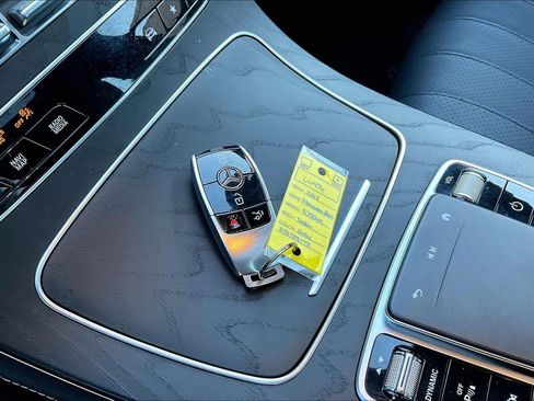 Used 2023 Mercedes-Benz E 350 4MATIC Sedan image 34