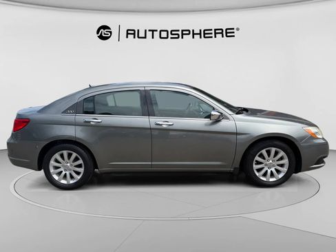 Used 2013 Chrysler 200 Limited FWD image 11