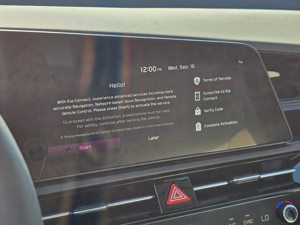 New 2026 Kia Niro EX FWD image 13