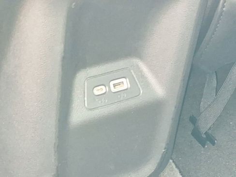 Used 2023 Buick Envision Preferred image 19