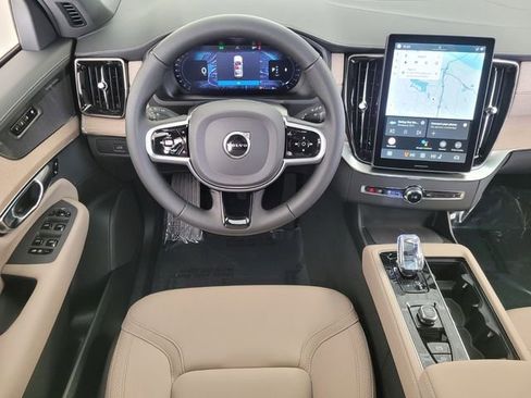 New 2026 Volvo XC90 B6 Plus w/ Protection Package Premier AWD/4WD image 16