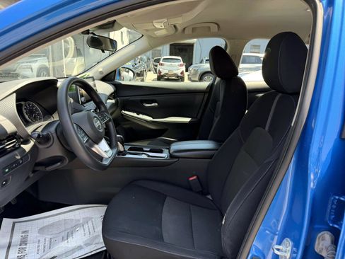 Used 2023 Nissan Sentra SV FWD image 17