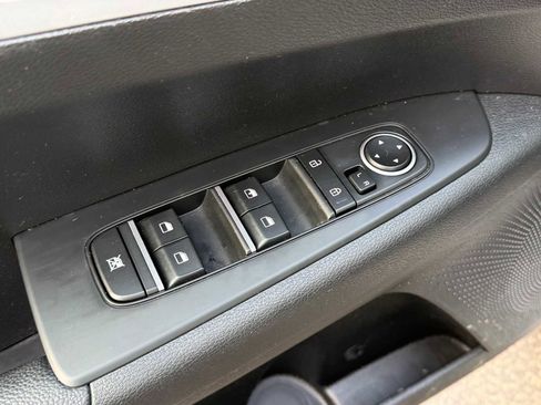 Used 2023 Kia Forte LXS w/ LXS Technology Package image 12