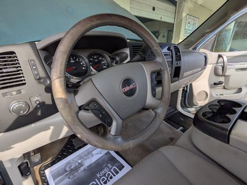 Used 2013 GMC Sierra 1500 SLE w/ Power Tech Package AWD/4WD image 13