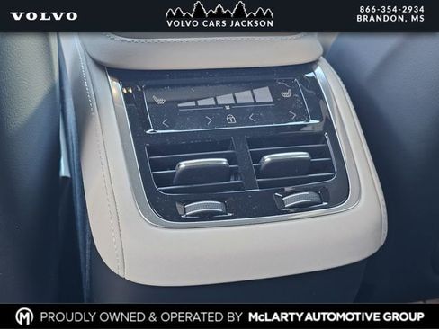 New 2026 Volvo XC90 B6 Plus w/ Protection Package Premier AWD/4WD image 15