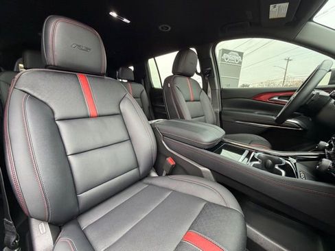 Used 2026 Chevrolet Traverse RS image 26