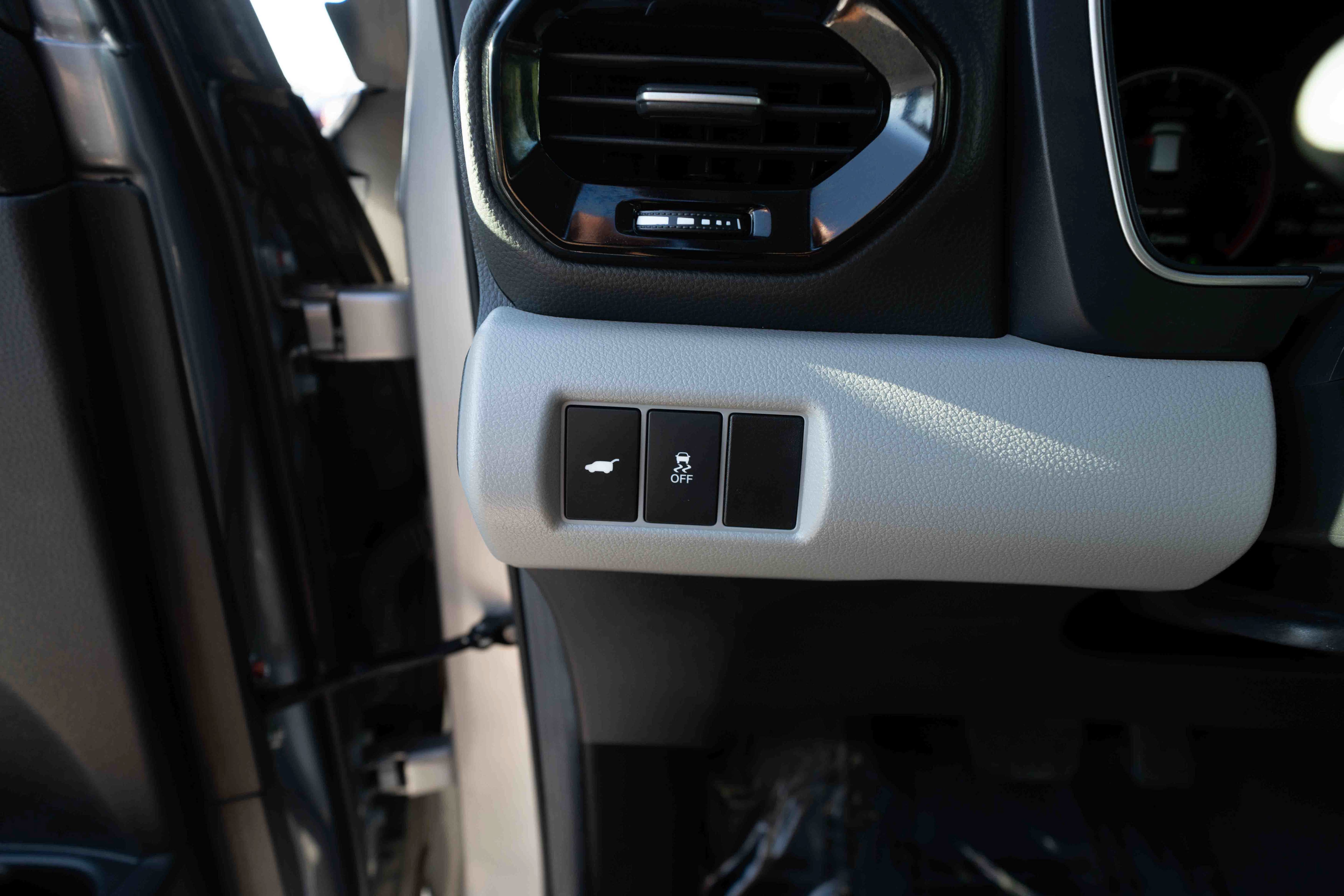 Used 2025 Honda Pilot EX-L image 11