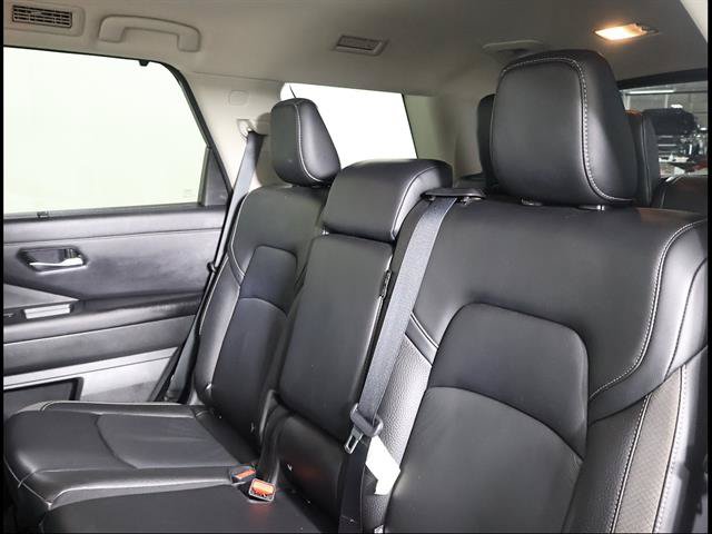 Used 2023 Nissan Pathfinder SL FWD image 10