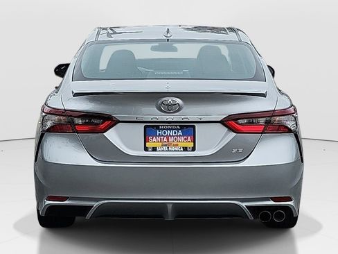 Used 2023 Toyota Camry SE FWD image 6