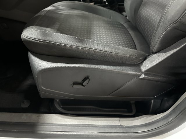 Certified 2020 Ford Transit Connect XLT FWD image 18