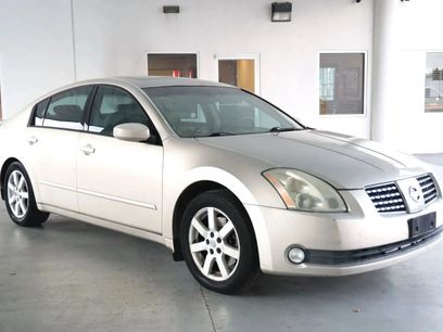 Used 2005 Nissan Maxima 3.5 SL w/ (T05) Navigation System Pkg