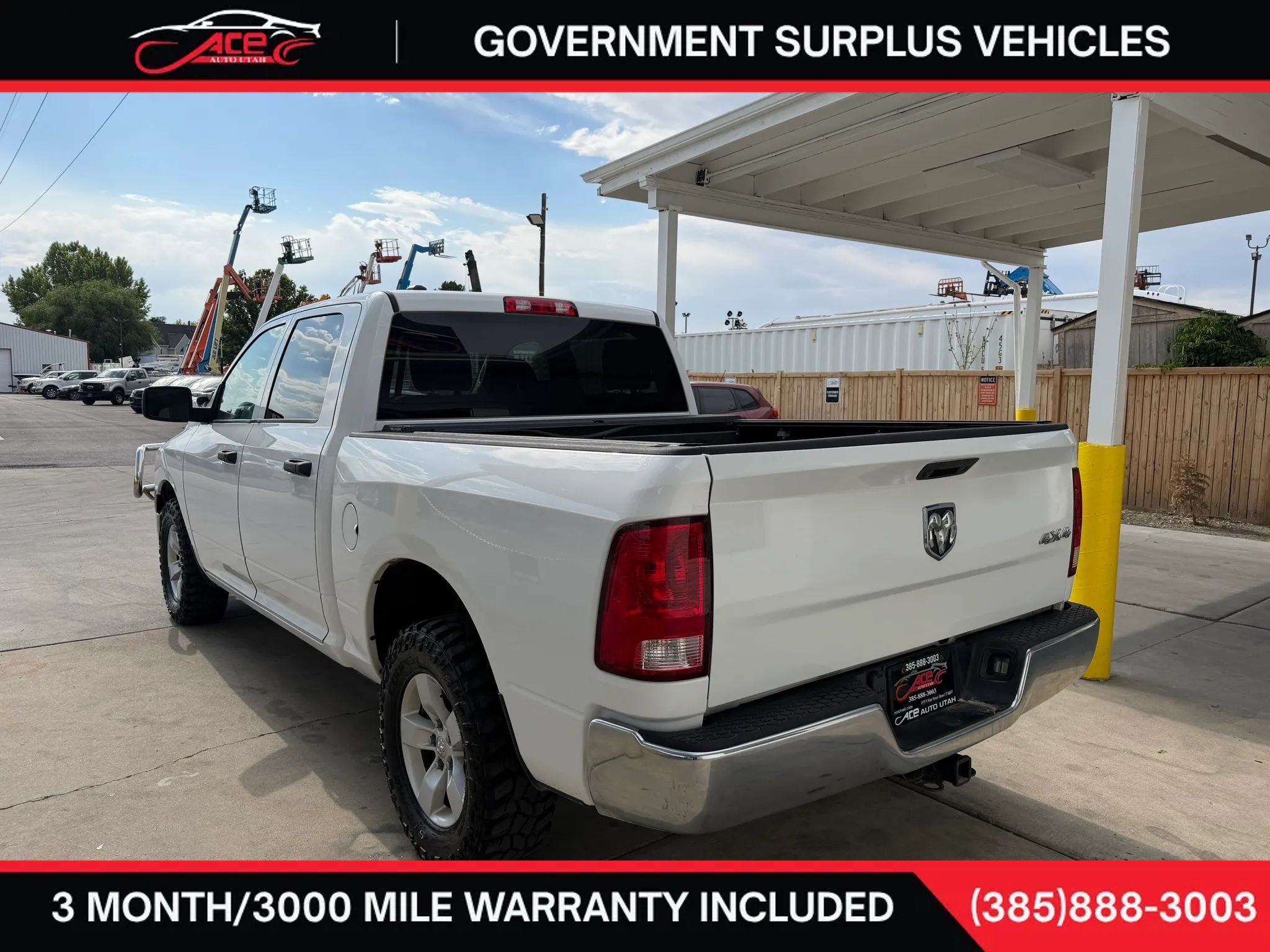Used 2020 RAM 1500 4x4 Crew Cab Classic w/ Chrome Appearance Group image 10