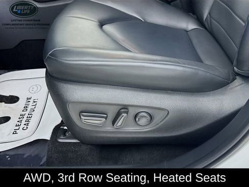 Used 2024 Toyota Highlander XLE image 18