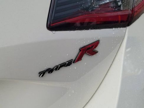 Used 2024 Honda Civic Type R image 10