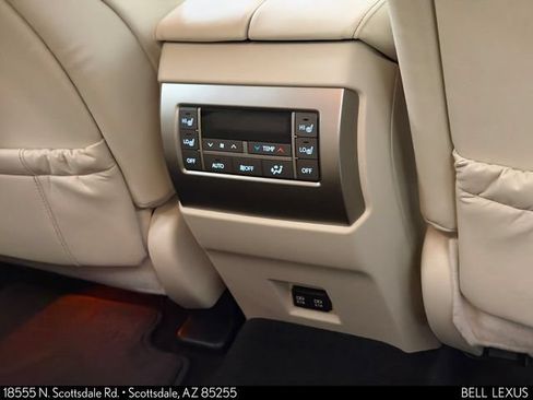 Used 2021 Lexus GX 460 Premium w/ Accessory Package AWD/4WD image 14