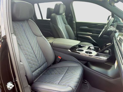 New 2025 Cadillac Escalade IQ Luxury 1 image 31