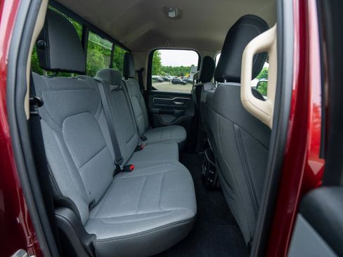 Used 2019 RAM 1500 Big Horn AWD/4WD image 20