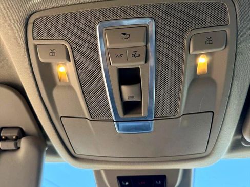 Used 2016 Mercedes-Benz GL 450 4MATIC w/ Premium I Package image 16