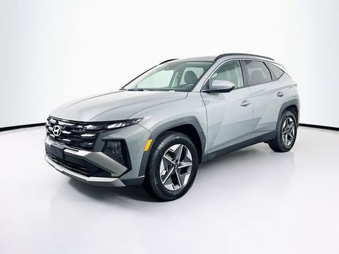 Used 2025 Hyundai Tucson SEL image 3