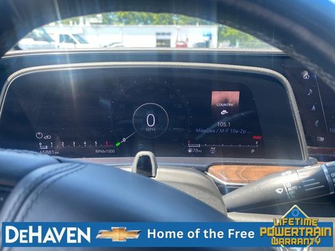 Used 2022 Cadillac Escalade Sport Platinum AWD/4WD image 22