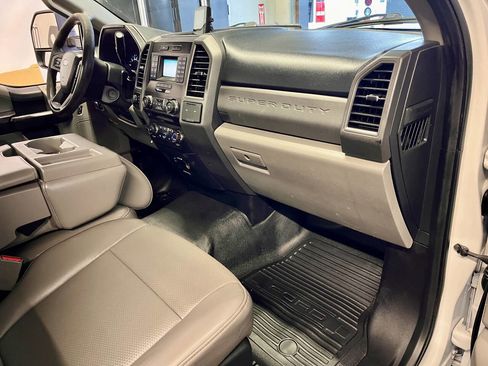 Used 2017 Ford F350 XL image 20