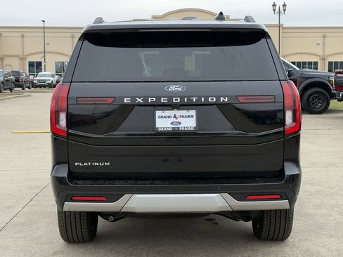 New 2026 Ford Expedition Platinum w/ Driver's Package image 6