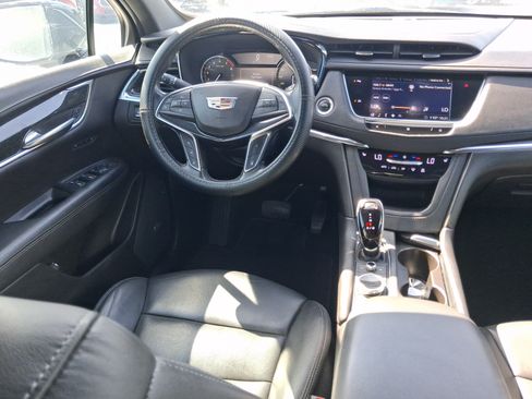 Used 2020 Cadillac XT5 Premium Luxury FWD image 24