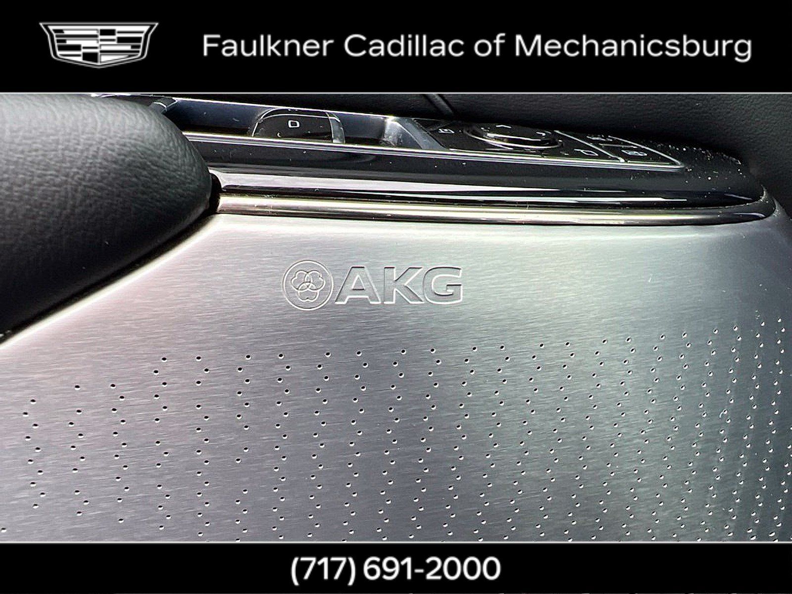 Used 2024 Cadillac Lyriq Sport AWD/4WD image 31