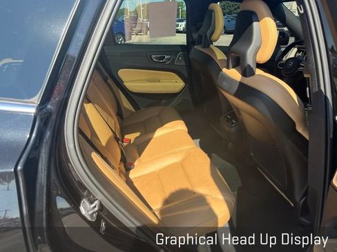 Used 2018 Volvo XC60 T6 Inscription w/ Luxury Seat Package AWD/4WD image 43