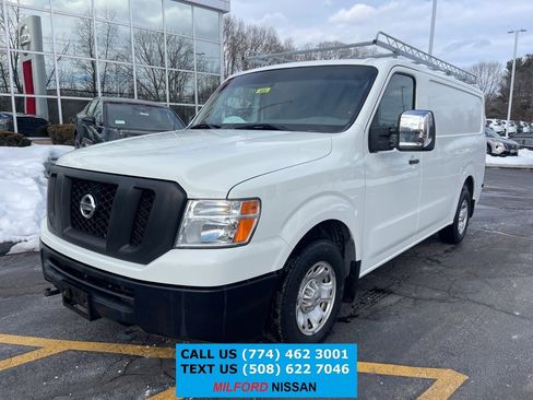 Used 2015 Nissan NV 3500 SV w/ Technology Package image 1