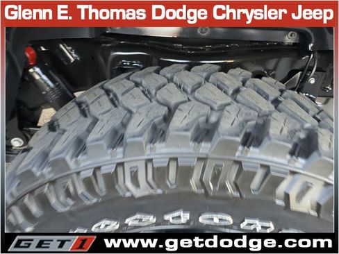 Certified 2023 Jeep Gladiator Willys image 36