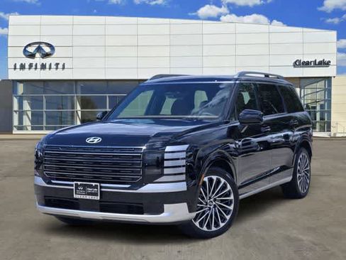 Used 2026 Hyundai Palisade Calligraphy FWD image 1