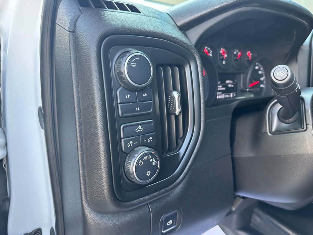 Used 2025 Chevrolet Silverado 3500 W/T AWD/4WD image 21