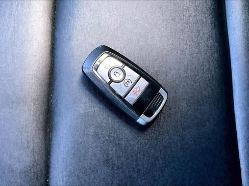 Used 2021 Ford Bronco Badlands image 14