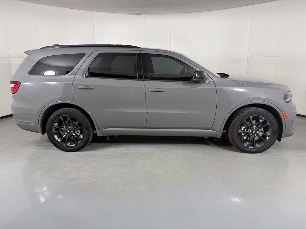 Used 2025 Dodge Durango GT w/ Blacktop Package RWD image 9