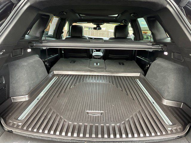 Used 2018 Cadillac XT5 Platinum w/ Driver Assist Package AWD/4WD image 40